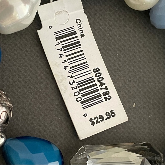 Periwinkle by Barlow multi stone stretch bracelet - Picture 2 of 6